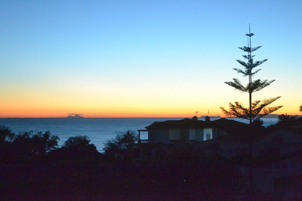 Casa Luz Del Faro Bed & Breakfast Mijas Costa Kültér fotó